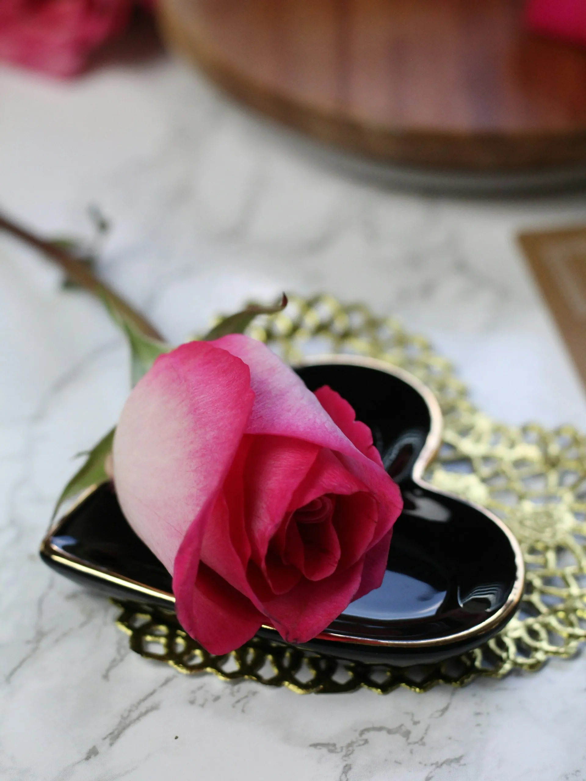 Romantic rose on elegant plate setting at boutique hotel in New Orleans